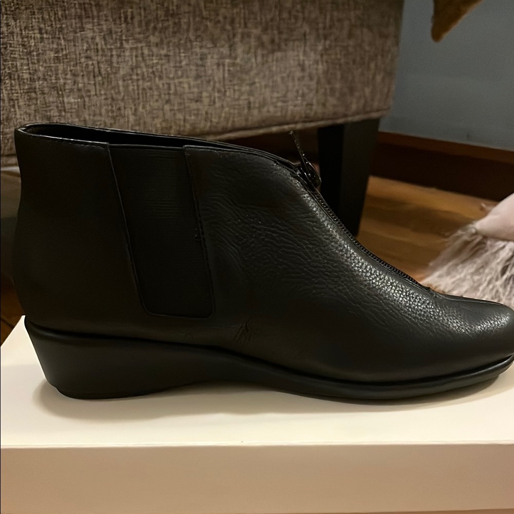 New Aerosoles ankle boots